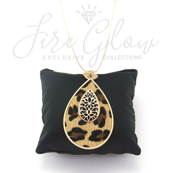 Gold Tone Teardrop Necklace Faux Fur Leopard Print - Picture 6 of 7